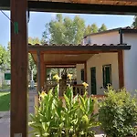 Nina's House, 3