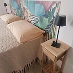 Nina's House, 3