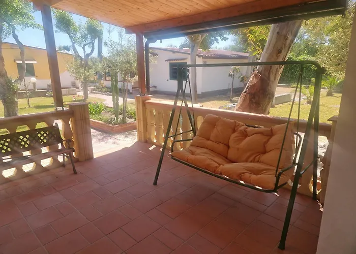 Nina's House, 3 Nyaraló